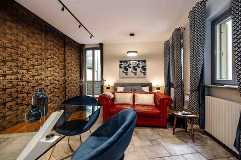 CENTRE: DUOMO Design de Luxe