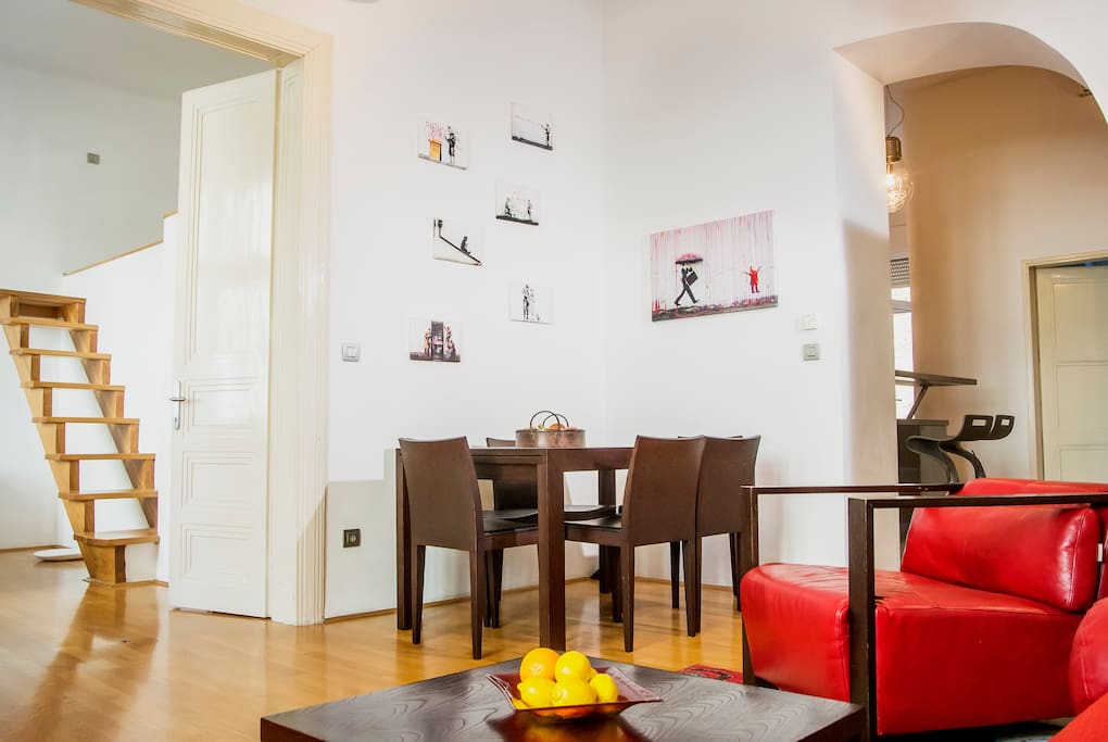 Living room / dining space