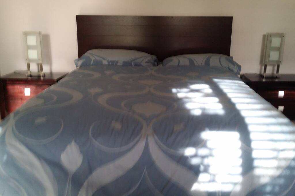 Queen bed