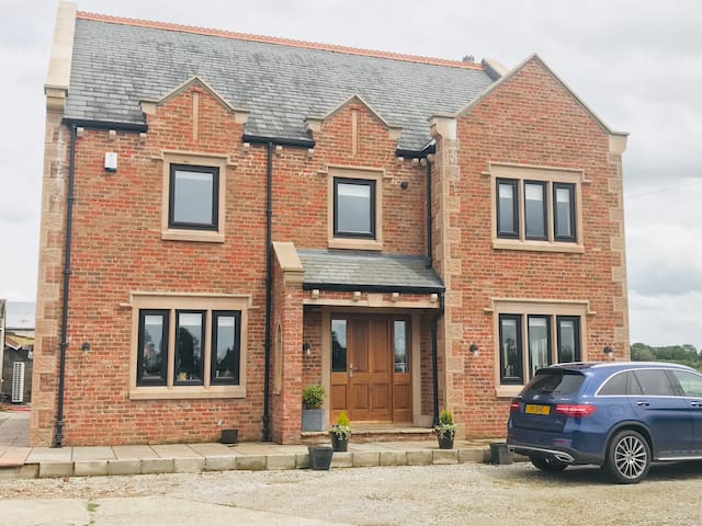 A new country house with a warm welcome