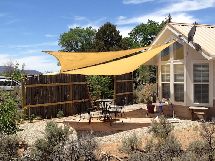 Sweet Taos Country Cottage Long/Short term Houses for Rent in Taos, New Mexico, United