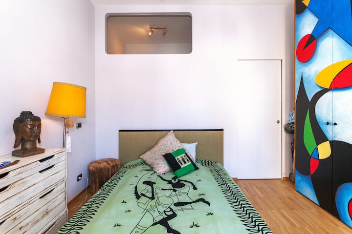 غرفة النوم 2