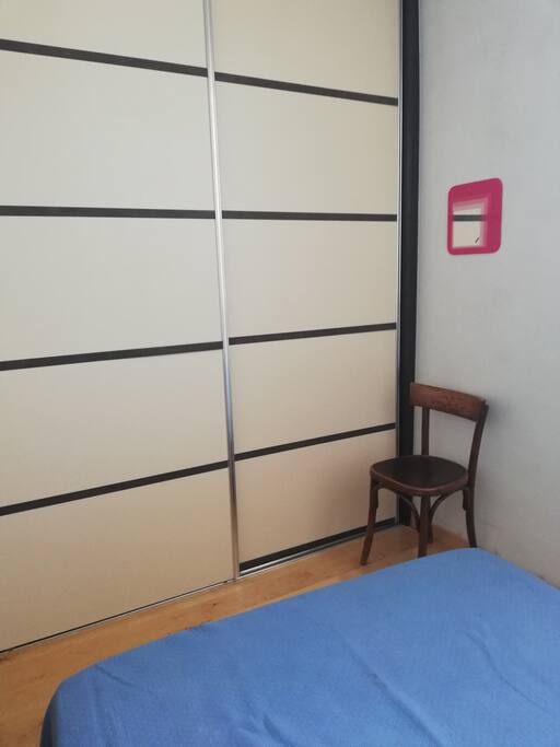 Chambre bleue (grand placard)