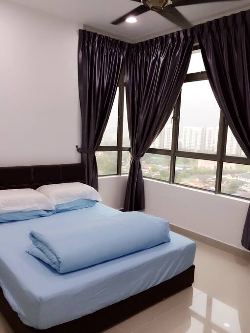 Master Room (Queen Bed)