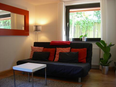 Leistungsstarkes Airbnb: Modern 2-Zi-Apartment WLAN /Messe in Bemerode