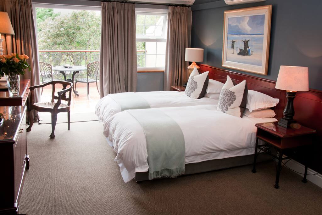 Superior Balcony Room