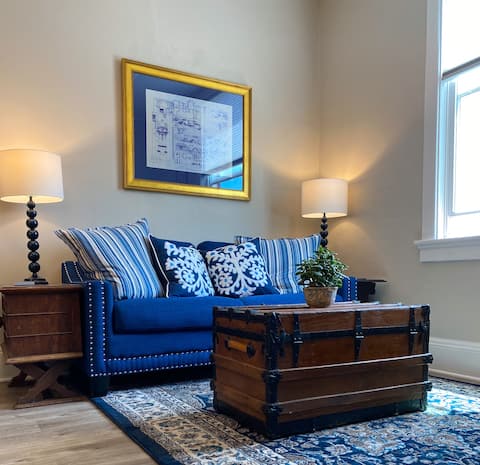 Luxury Retreat in Prime Downtown Location