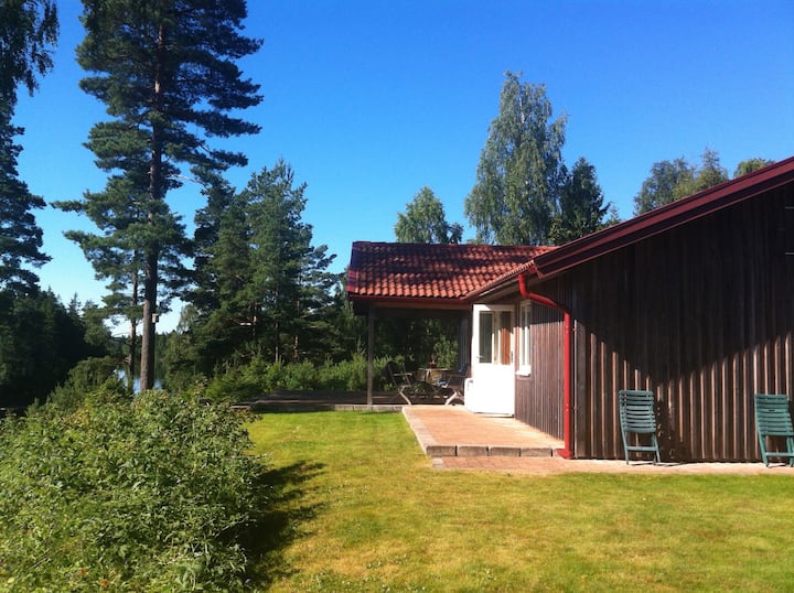 House with wonderful lake view