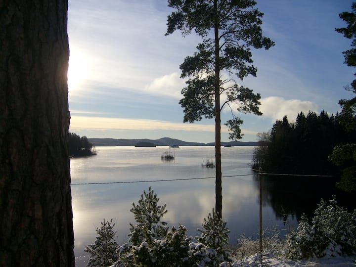 House with wonderful lake view