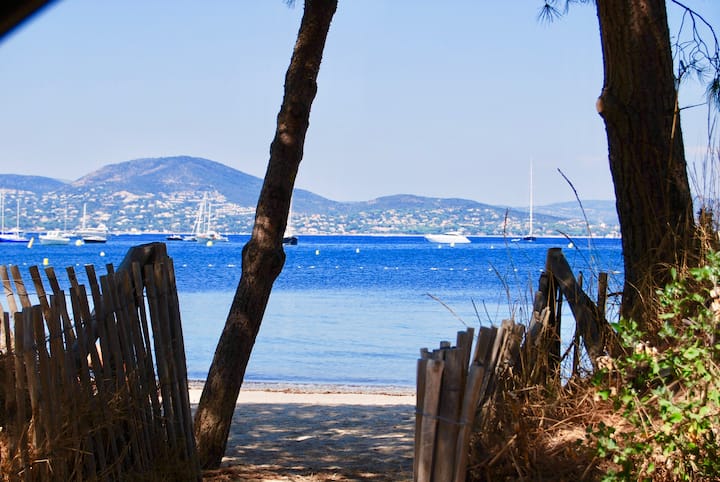 Aux Canoubiers, Villa Avec Piscine Face à La Plage - Saint-Tropez