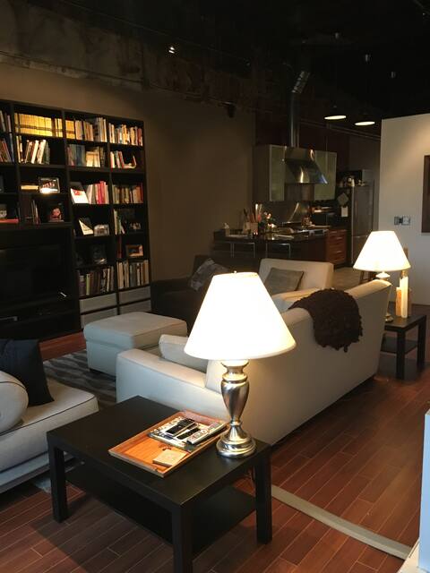 Artful Loft in Ann Arbor's Brooklyn