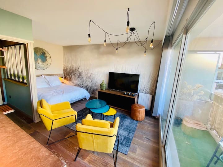 Studio Lumineux Avec Balcon Proche Tête D'or - Lyon