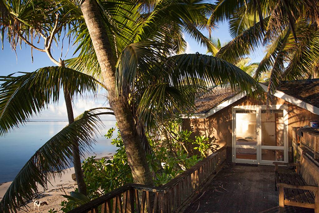 main entrance & terrace bungalow