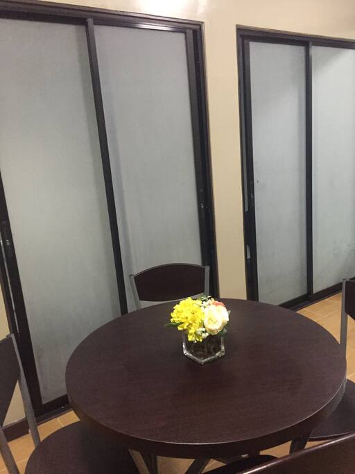 Sliding door to the 2 bedrooms
