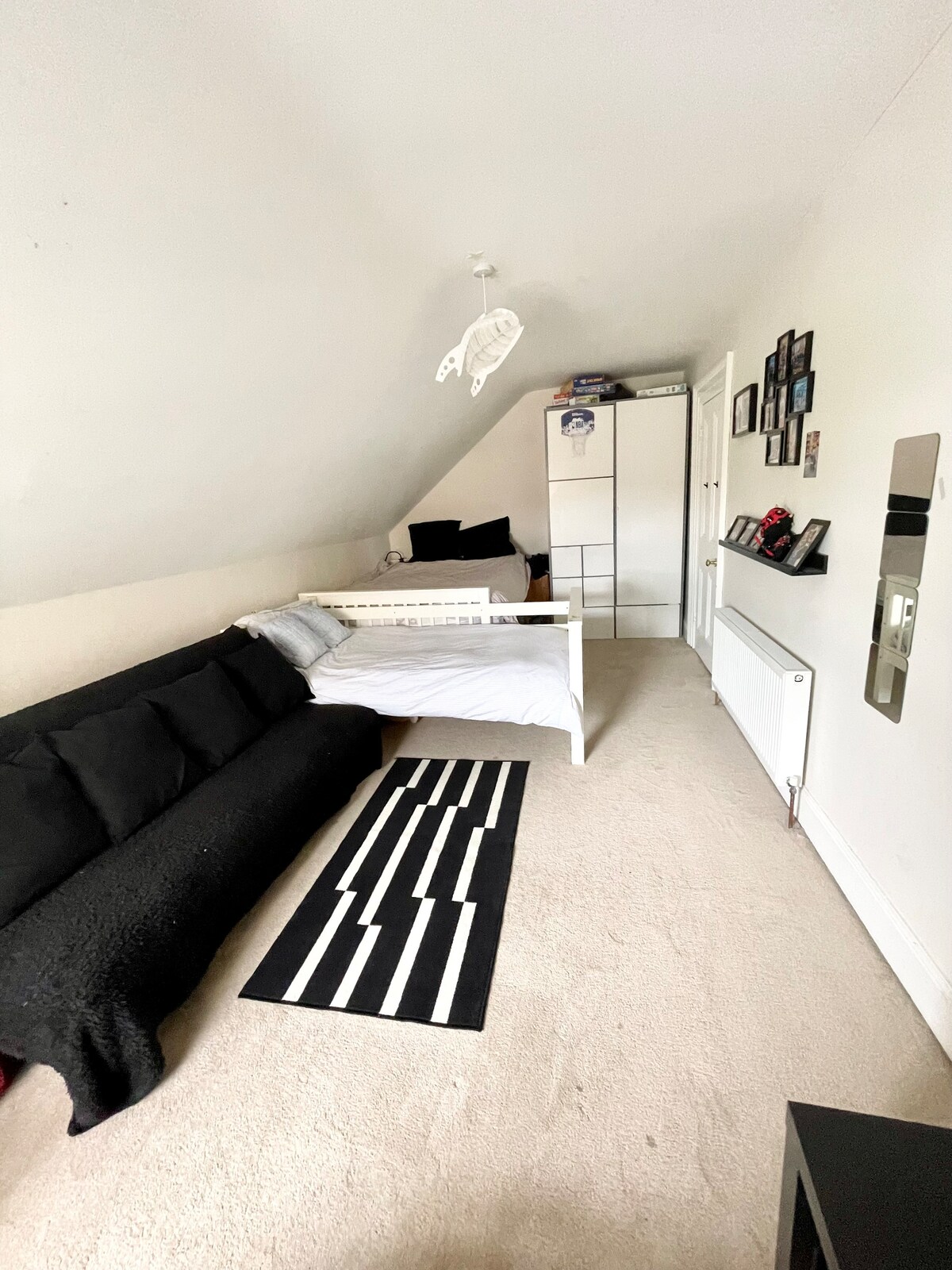 双人床、1米宽单人床、衣柜