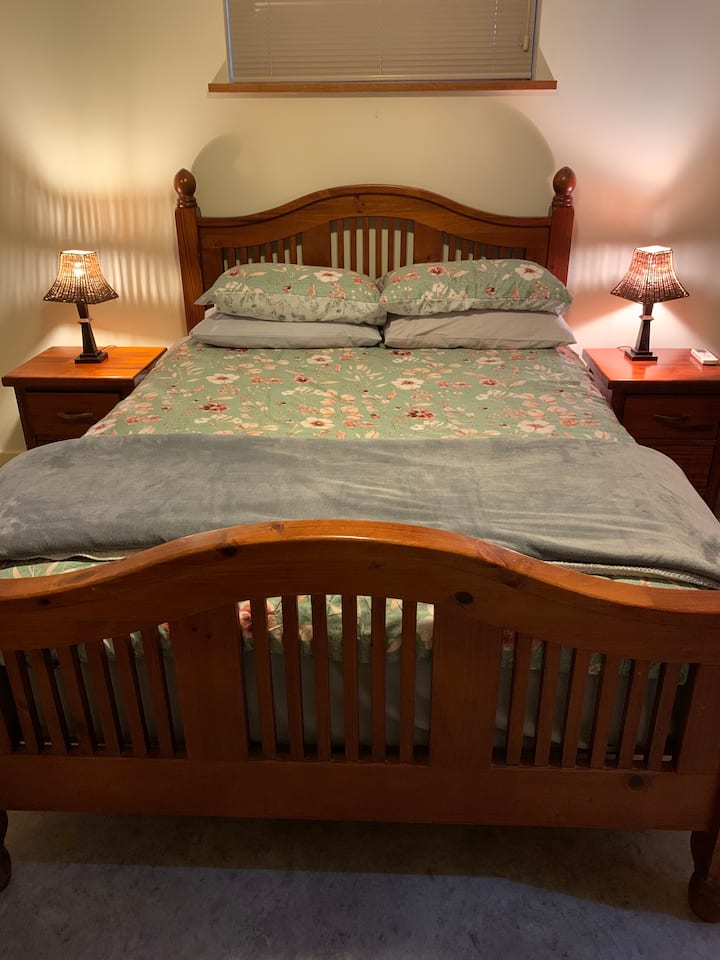 Bedroom 1. Queen bedroom with en-suite. Walk in robe. Aircon and fan and electric blanket