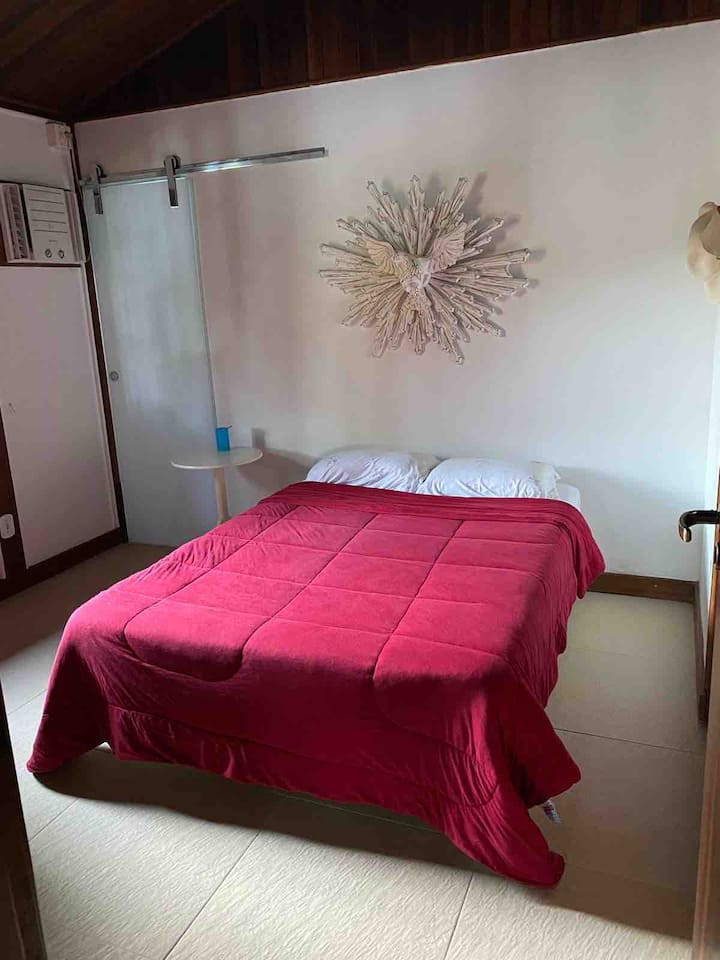 საძინებელი 4