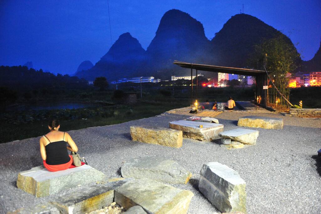 花园夜景night view in our garden