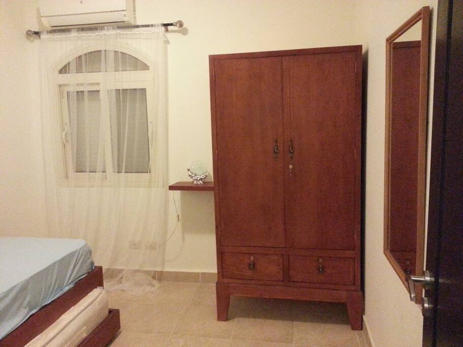 2nd bedroom 2 beds
