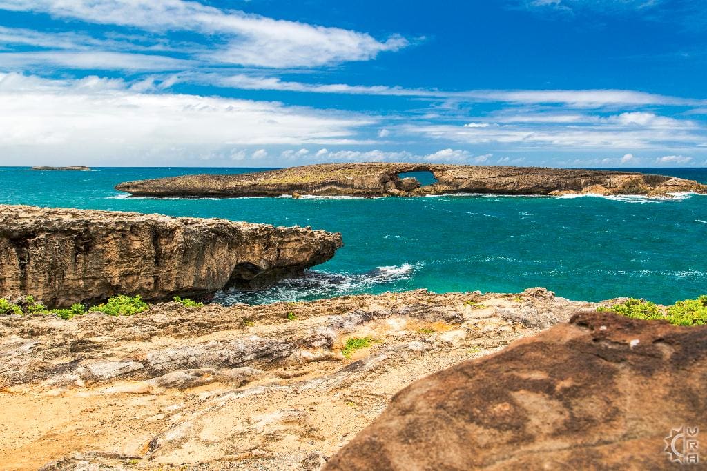 5 minutes walk to the amazing Laie Point. Your perfect vacation starts HERE!