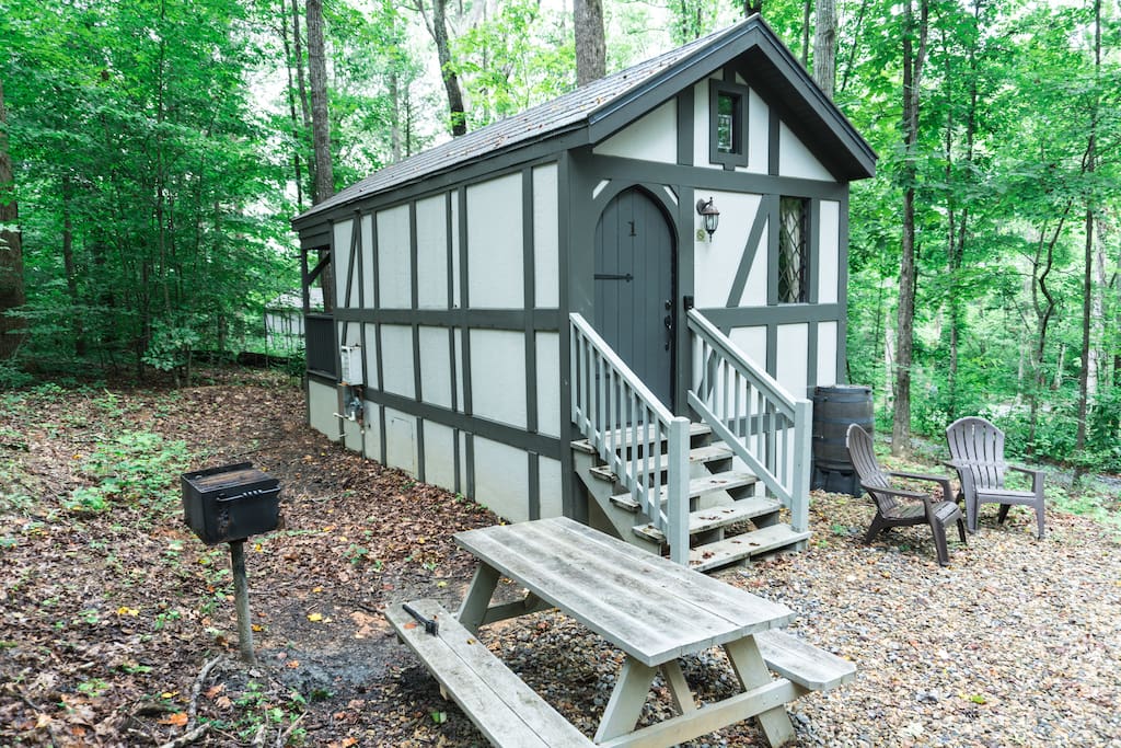 Tiny Home Cottage Near the Smokies 1 Olga Tiny houses for Rent in