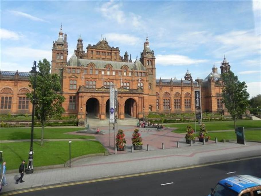 The end of your street: Kelvingrove Art Gallery and the beautiful Kelvingrove Park