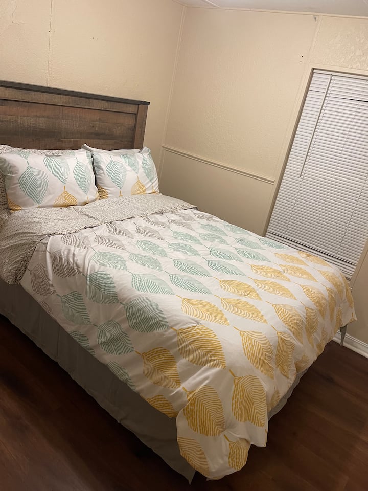 客房/房间# 1/全尺寸床 