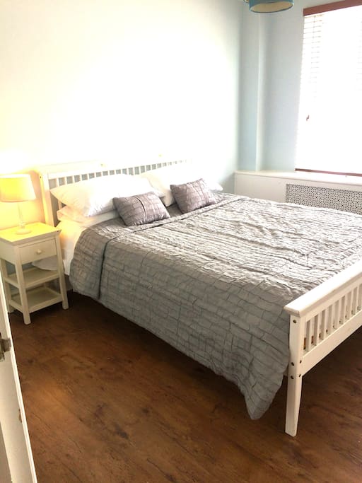 King size bed in bedroom