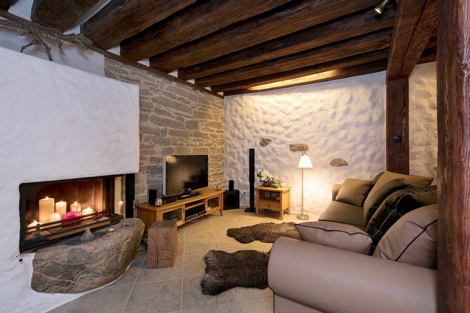 Lovely stay in Old Town with fireplace and parking