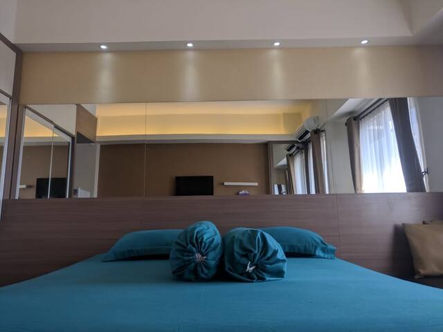 Comfy studio room near Ciumbuleuit Cihampelas