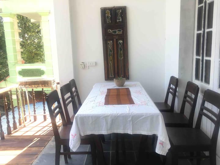 Chez Phuong Cat Ba -Private entire house