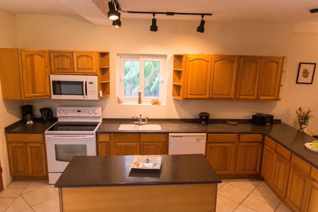 Fully equipped kitchen