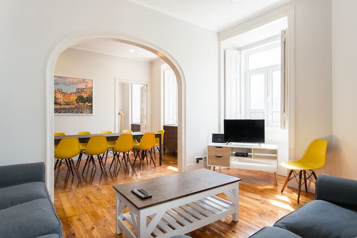 Lisbon Comfy Apartment III – Metro at the door