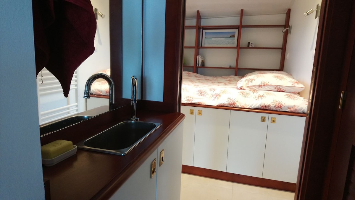 חדר בקומת הקרקע