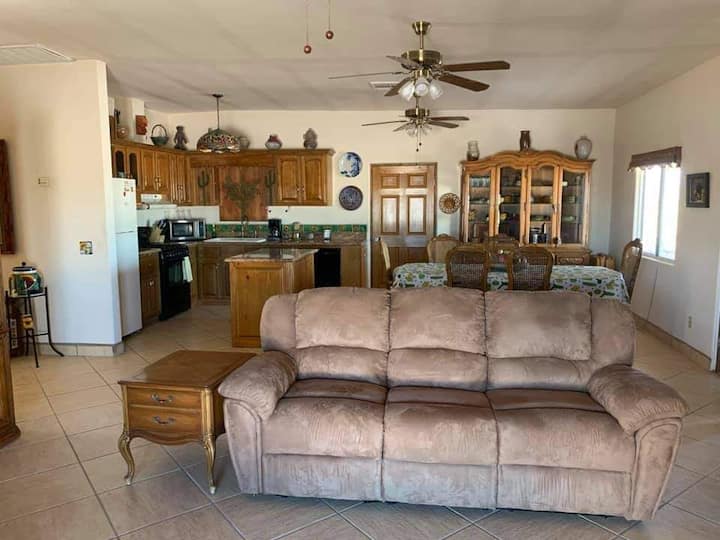 غرفة المعيشة