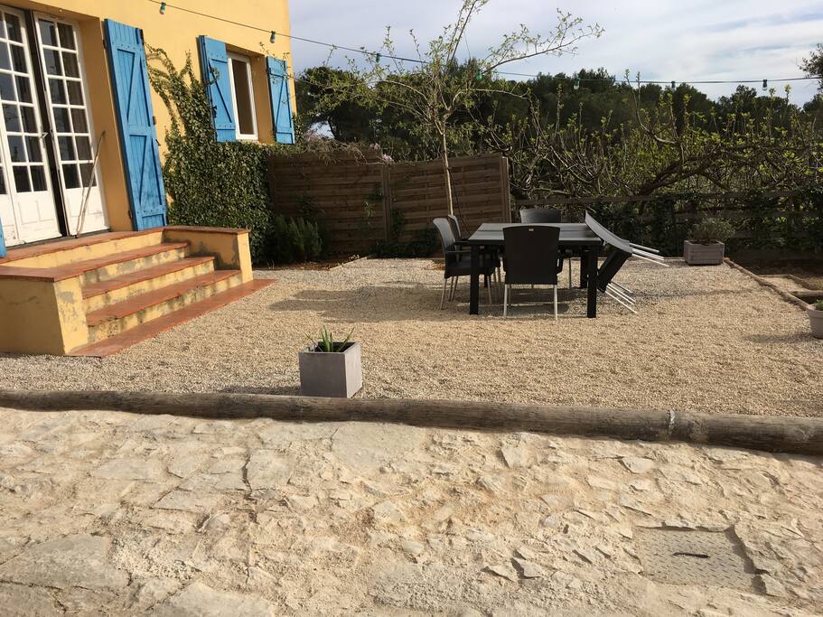 Entrée T3 - accès direct sur jardin