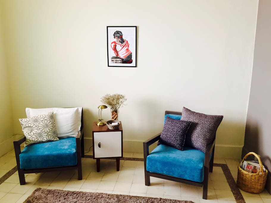 Living room/TV Room/Entrance
