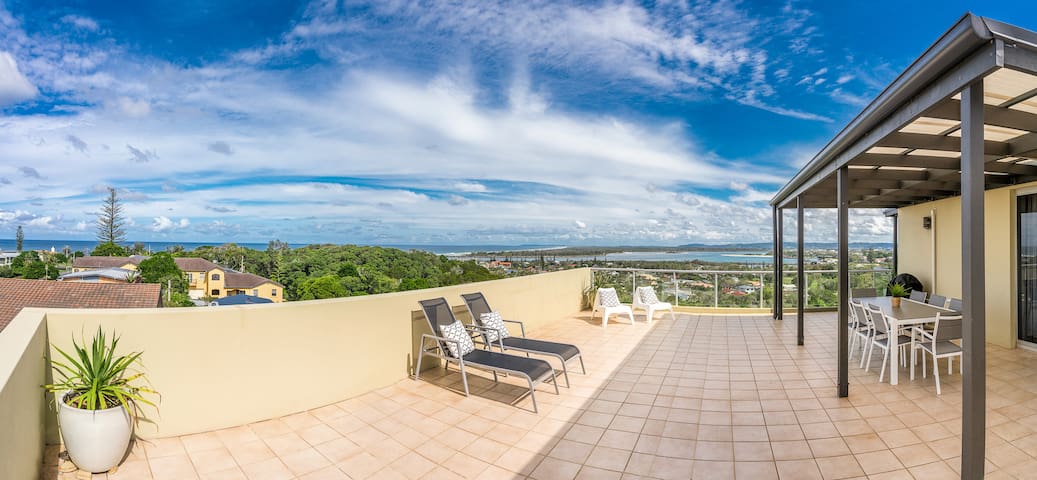 Stunning Shelly Beach Penthouse