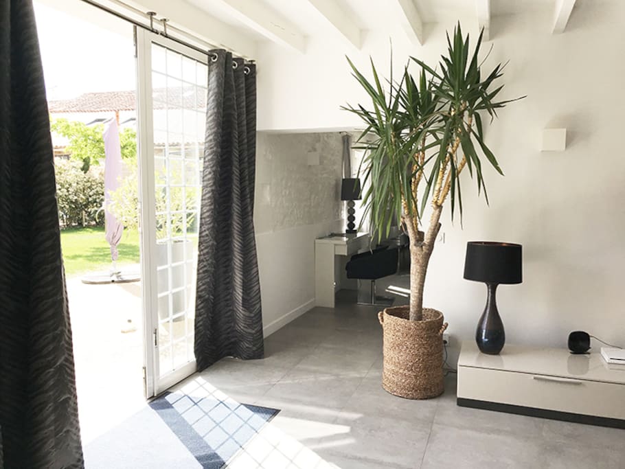 Salon Gite Albizia - La Charmaie