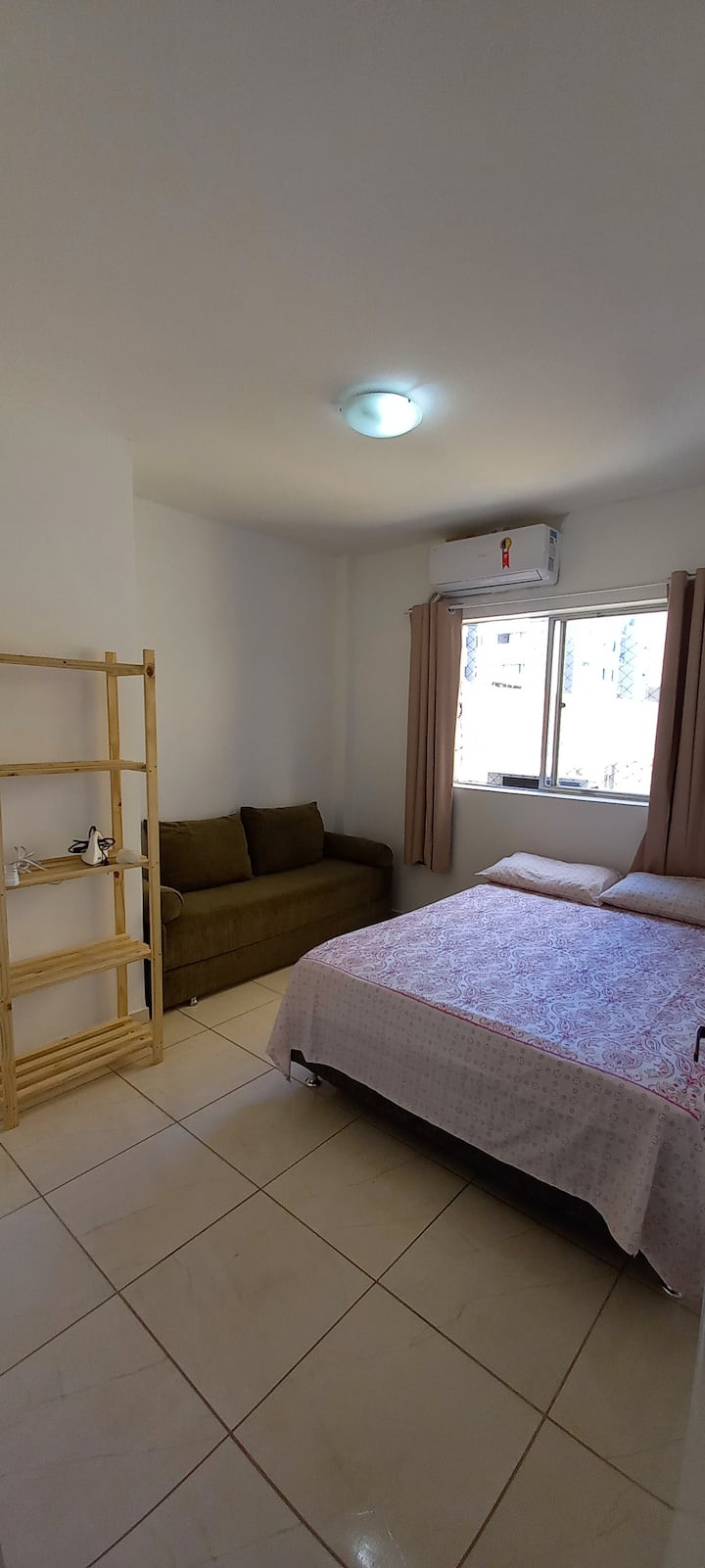 غرفة مشتركة