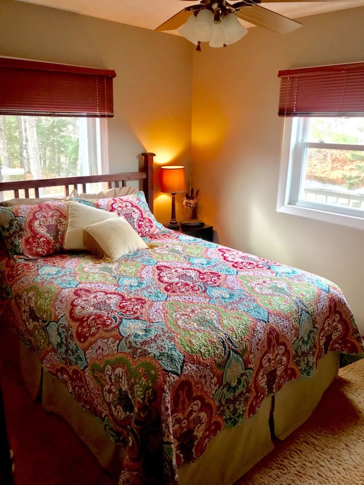 Main Floor Bedroom #1 with Queen Bed.