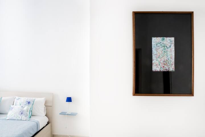 Grande & Caratteristico dietro la Cattedrale gallery image 3