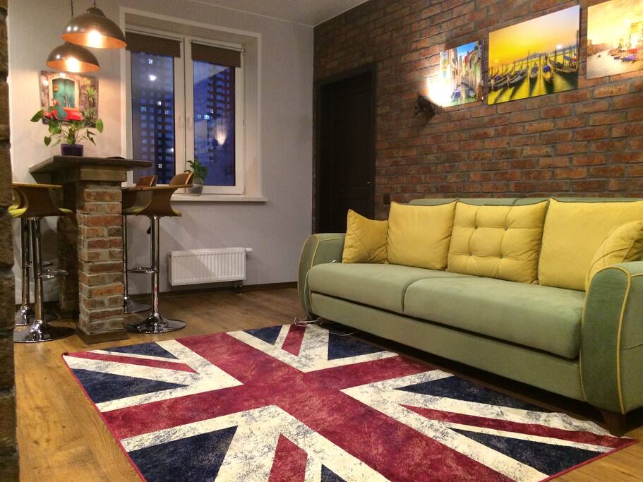 Стильная кухня-гостиная в стиле loft