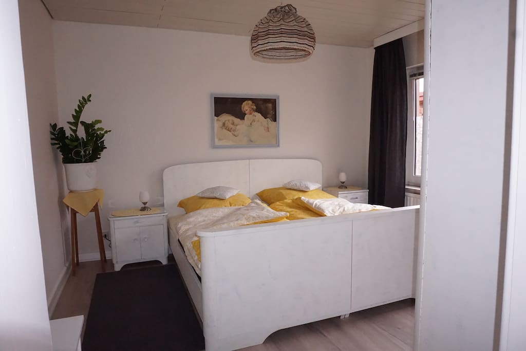 Doppelbett im EG