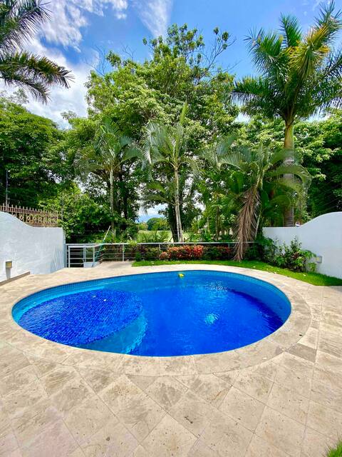 5 min to Beach Private-Home/Pool on Golf Course