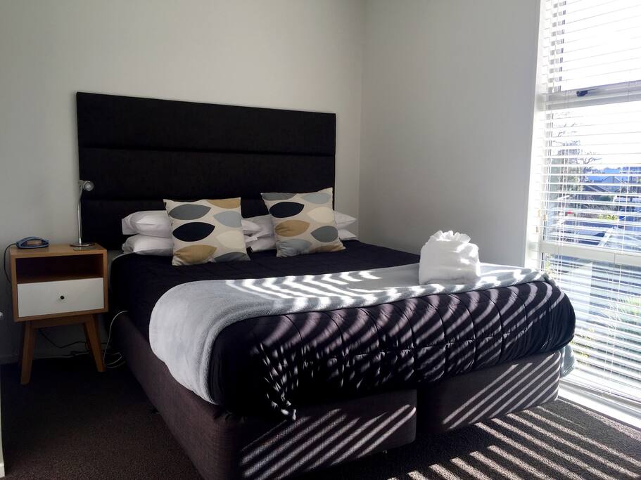 Upstairs Queen Bedroom