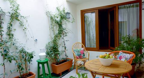 Anuncio de Airbnb popular: House of the Sun en Dénia
