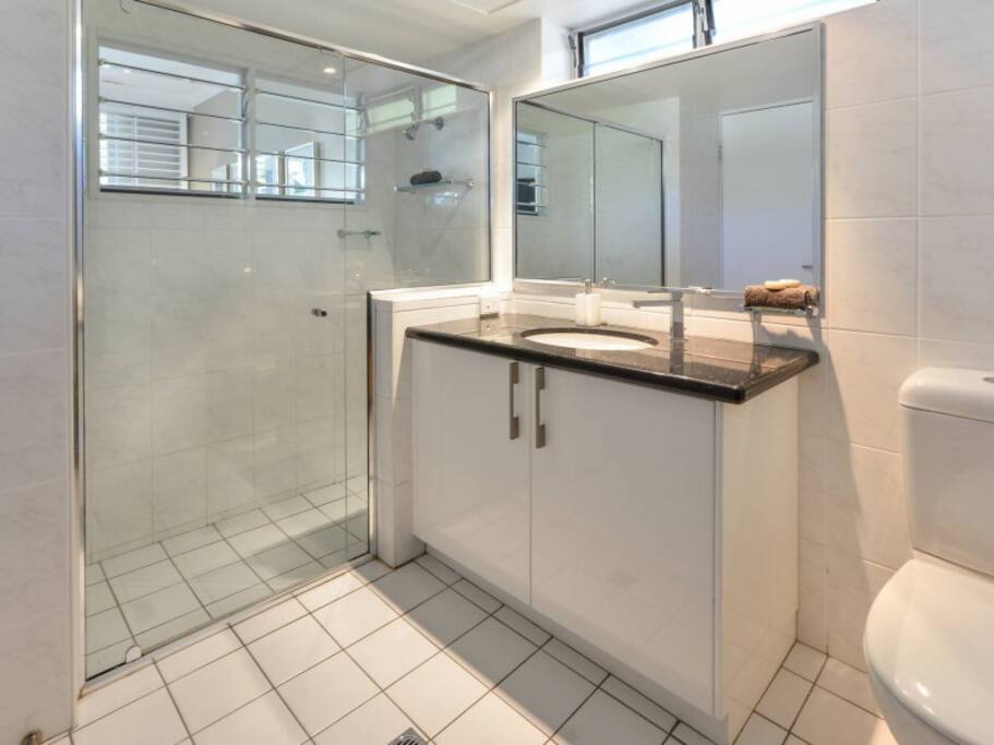Ensuite