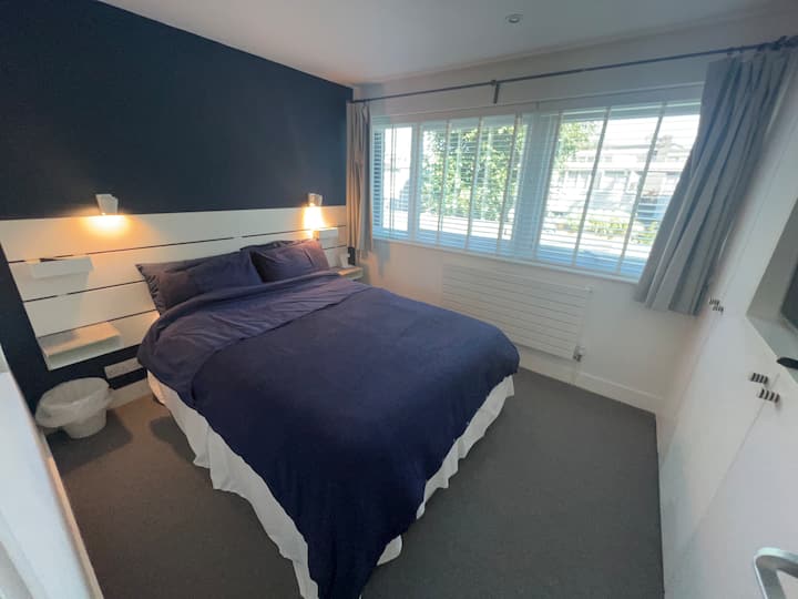 Double Bedroom close to Wimbledon Tennis.🎾 Houses for Rent in Greater