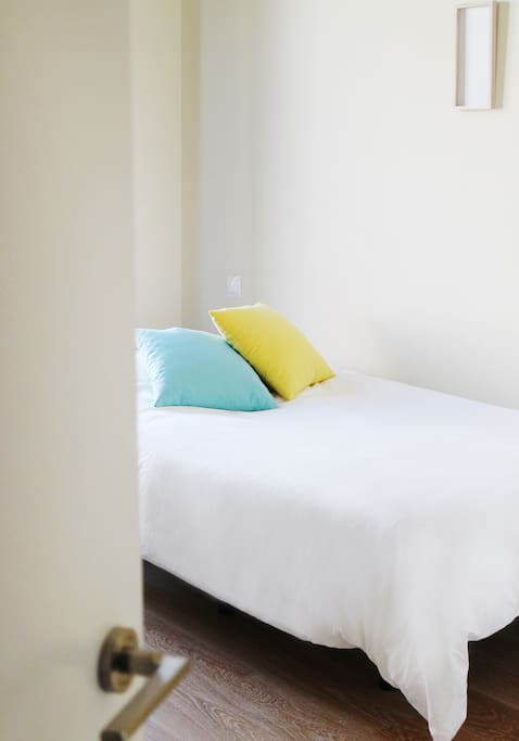 Single bed